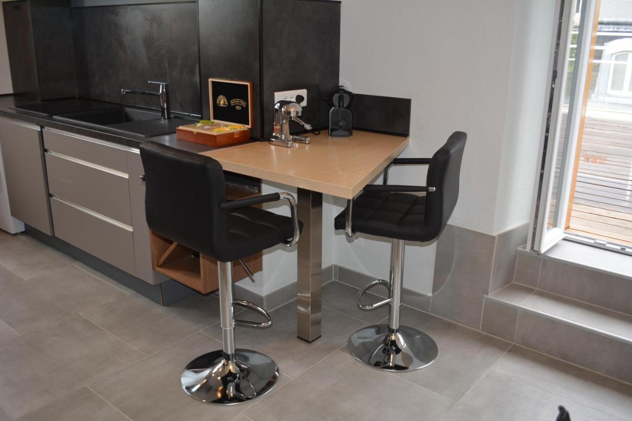 Appartement-Terrasse Parking Prive Meuble De Tourisme 4 Etoiles Belfort Esterno foto